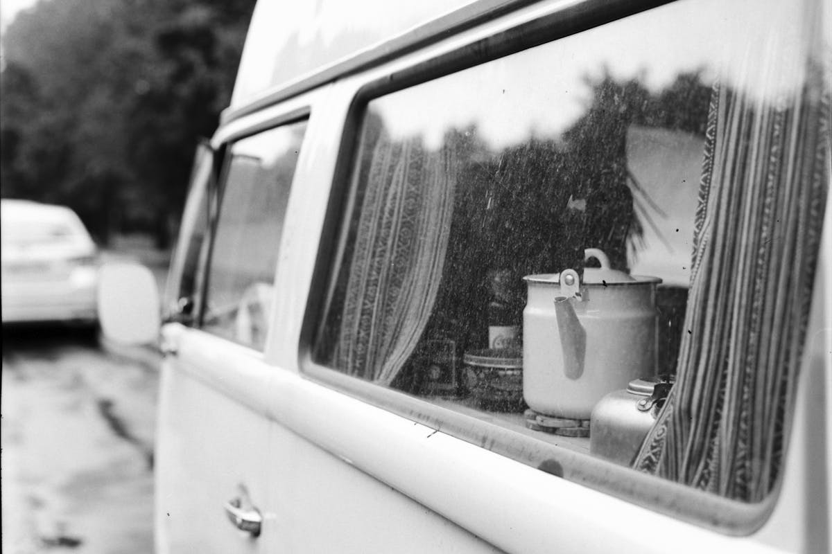 Fenster im Kastenwagen klemmt beim Öffnen