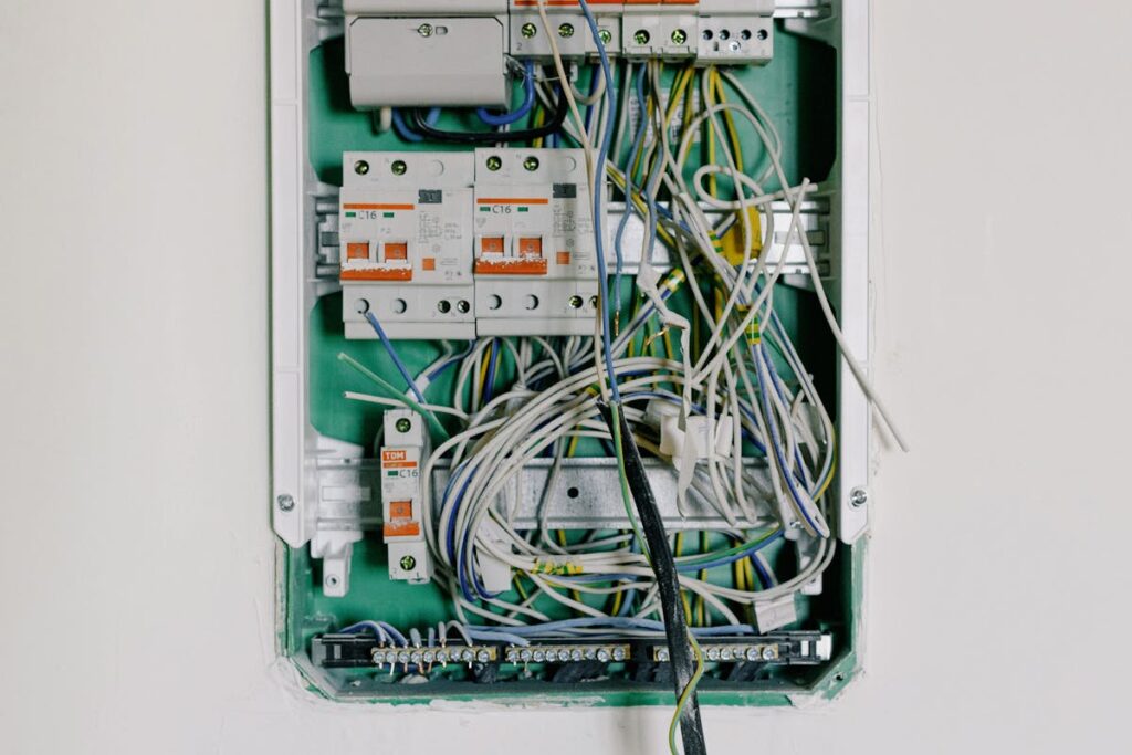 Sicherungskasten im Wohnmobil summt dauerhaft