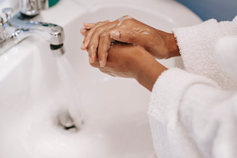 Camper-Wasserhahn gibt nur 2L pro Minute