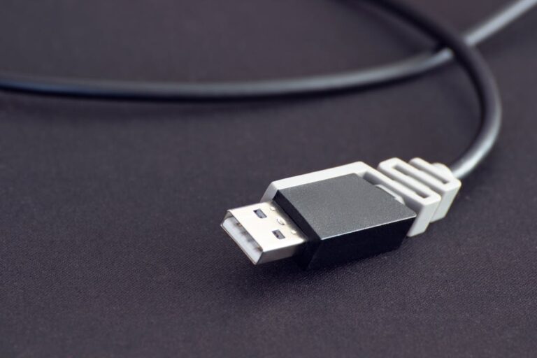 Camper-USB-Steckdose lädt Handy extrem langsam