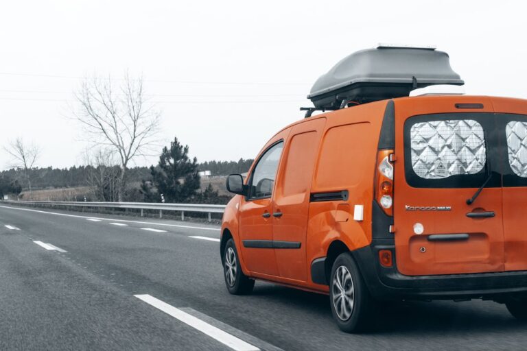 Kastenwagen-Dachspoiler verursacht laute Windgeräusche