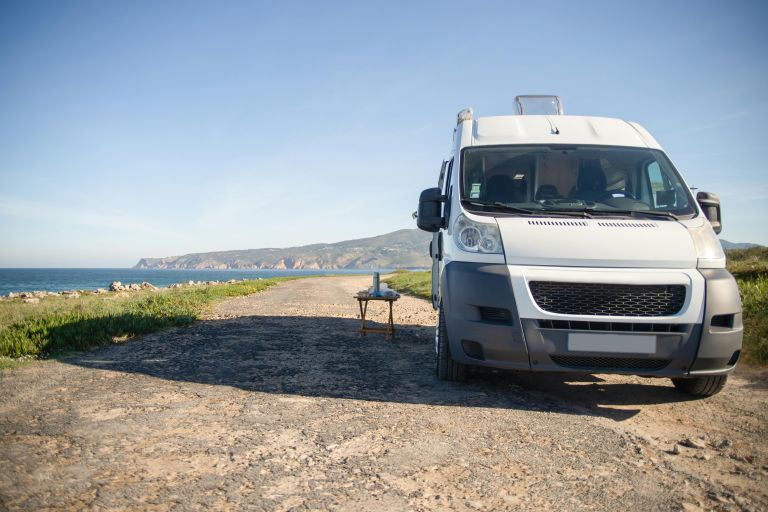 Wohnmobil-Kastenwagen verliert Wasser aus dem Boiler