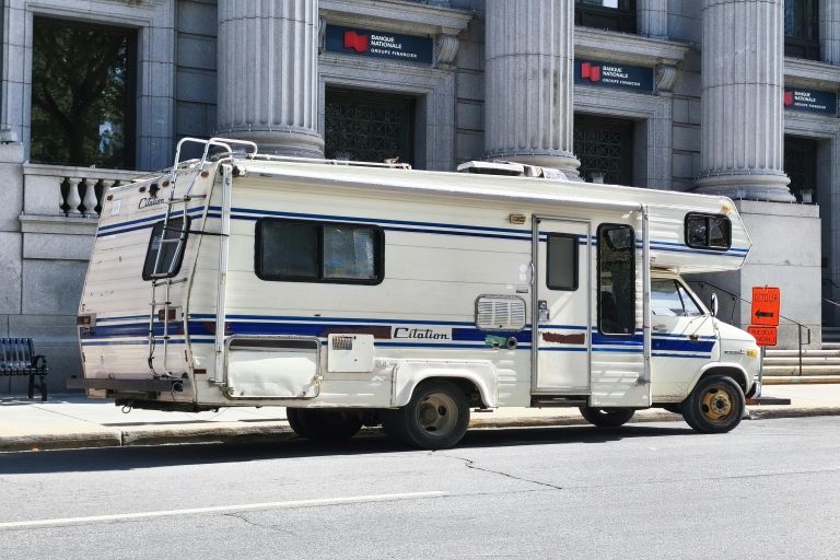 Camper-Markise lässt sich nicht ganz einrollen 19 Camper-Markise lässt sich nicht ganz einrollen